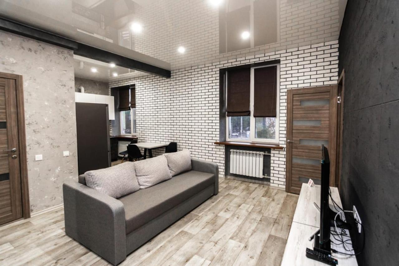 Loft Apartment On Svobody Kamieńskie Zewnętrze zdjęcie